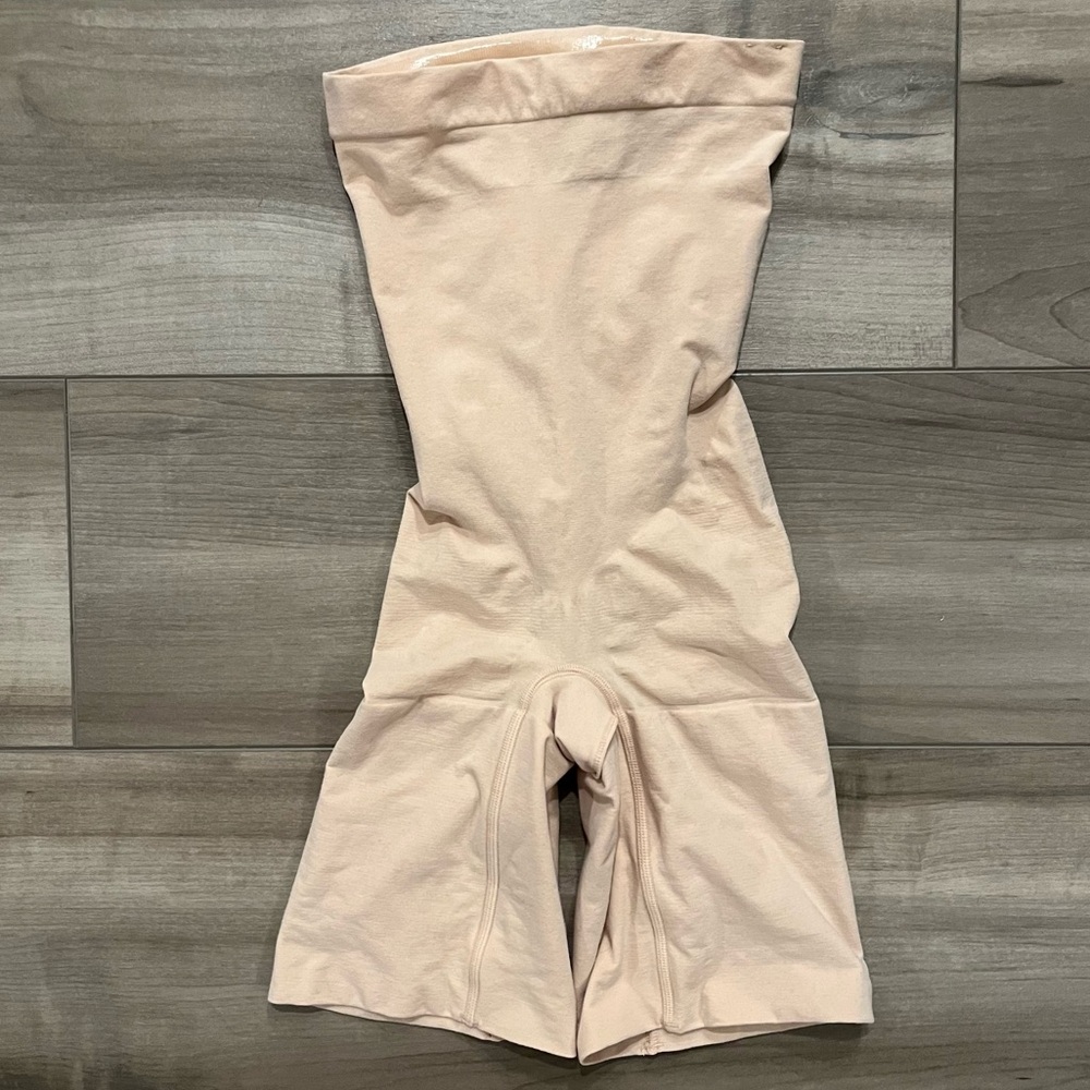 Spanx High-waisted Shorts Small